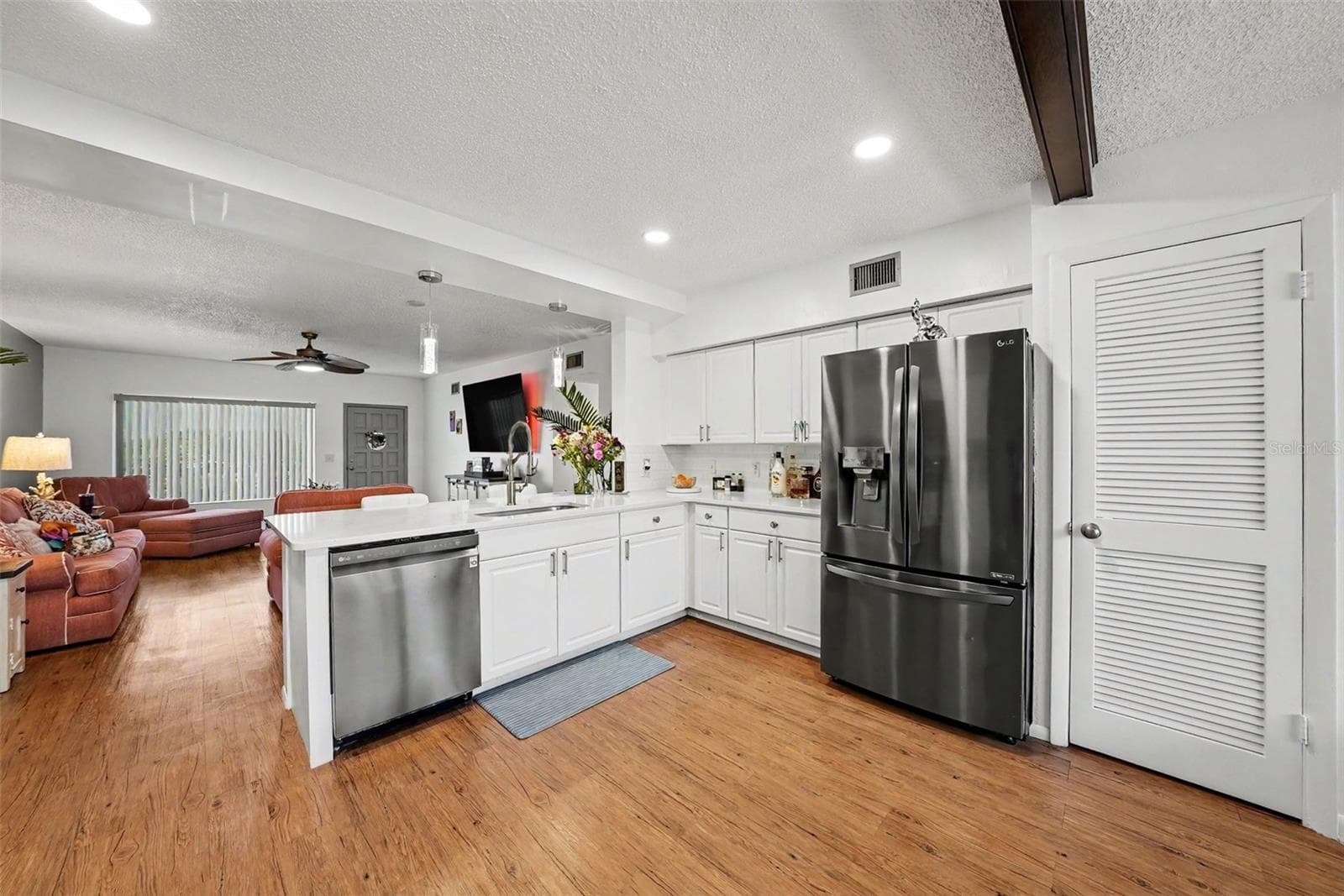 Condominium at 2284 PHILIPPINE DR #69, CLEARWATER, photo 11 of 31