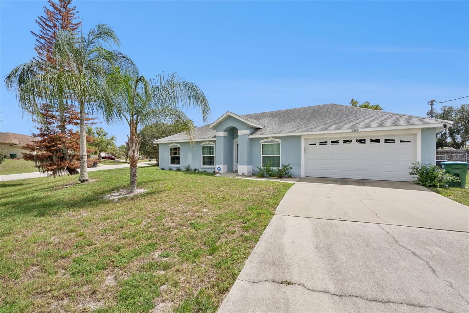 Single Family Residence at 2563 SHEFFIELD DR, DELTONA, photo 2 of 12