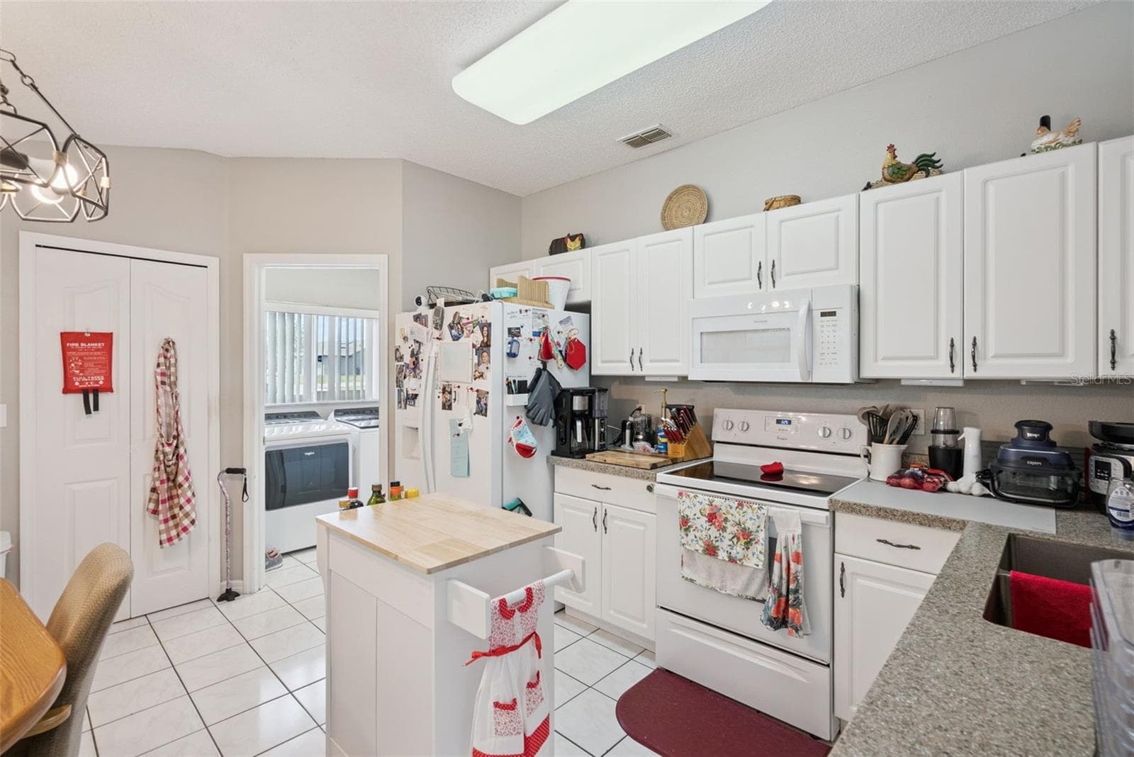 Single Family Residence at 2563 SHEFFIELD DR, DELTONA, photo 6 of 12