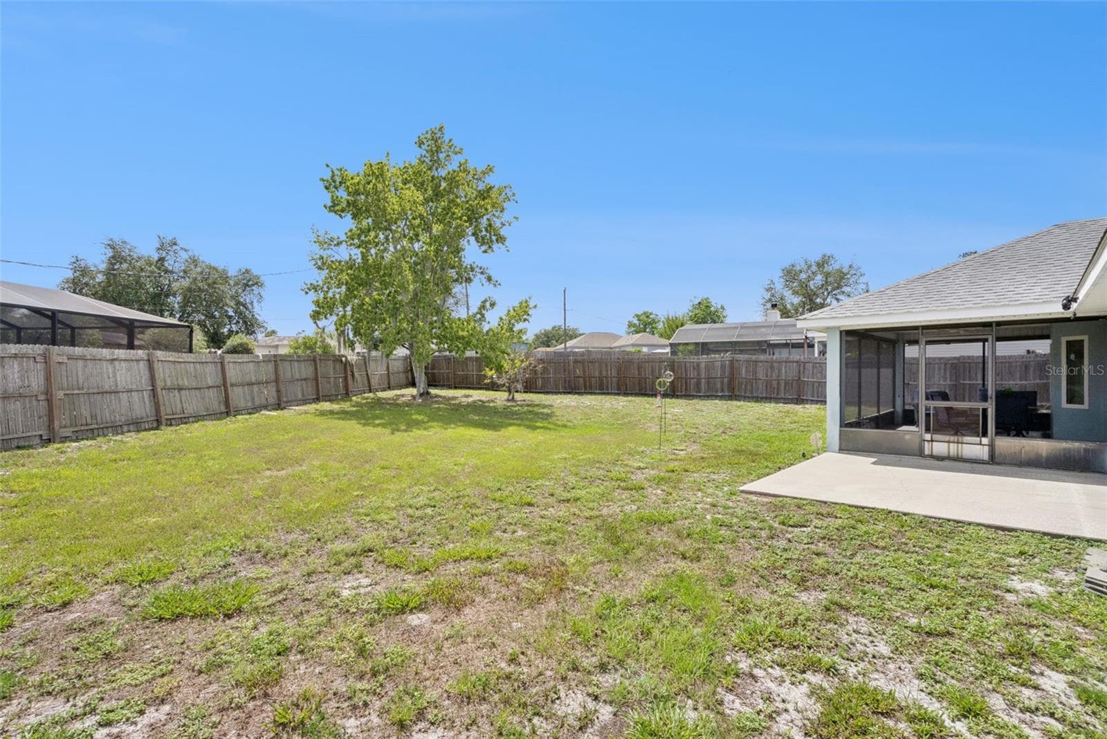 Single Family Residence at 2563 SHEFFIELD DR, DELTONA, photo 11 of 12