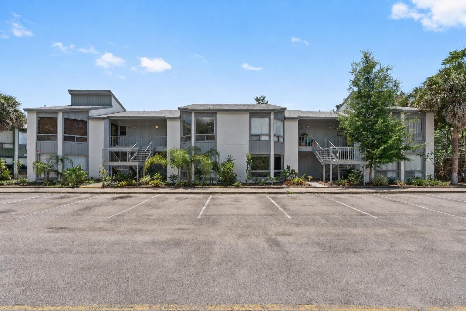 4310 LAKEWAY DR #12B