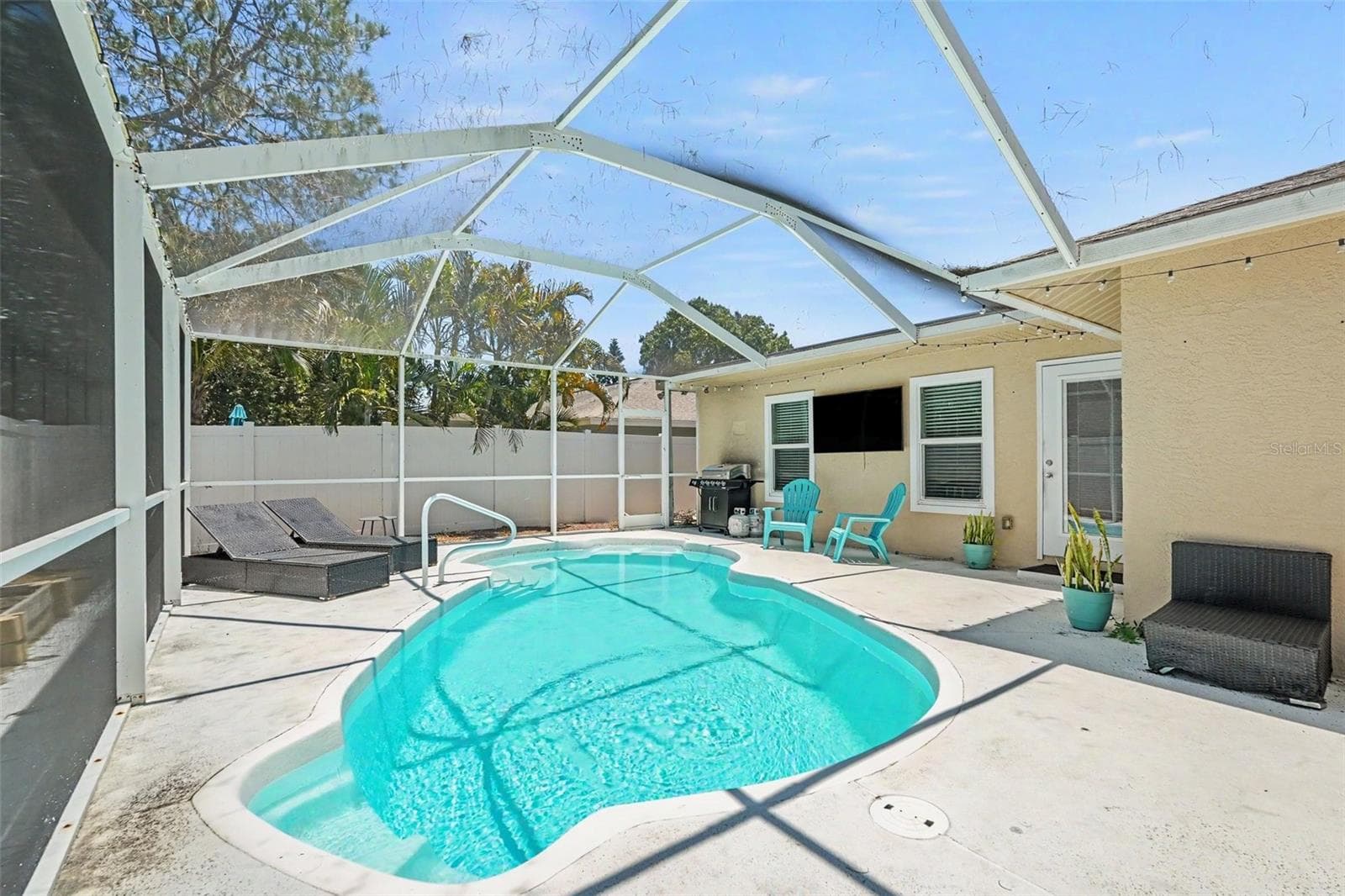 Single Family Residence at 2627 SURREY DR, PALM HARBOR, photo 6 of 29