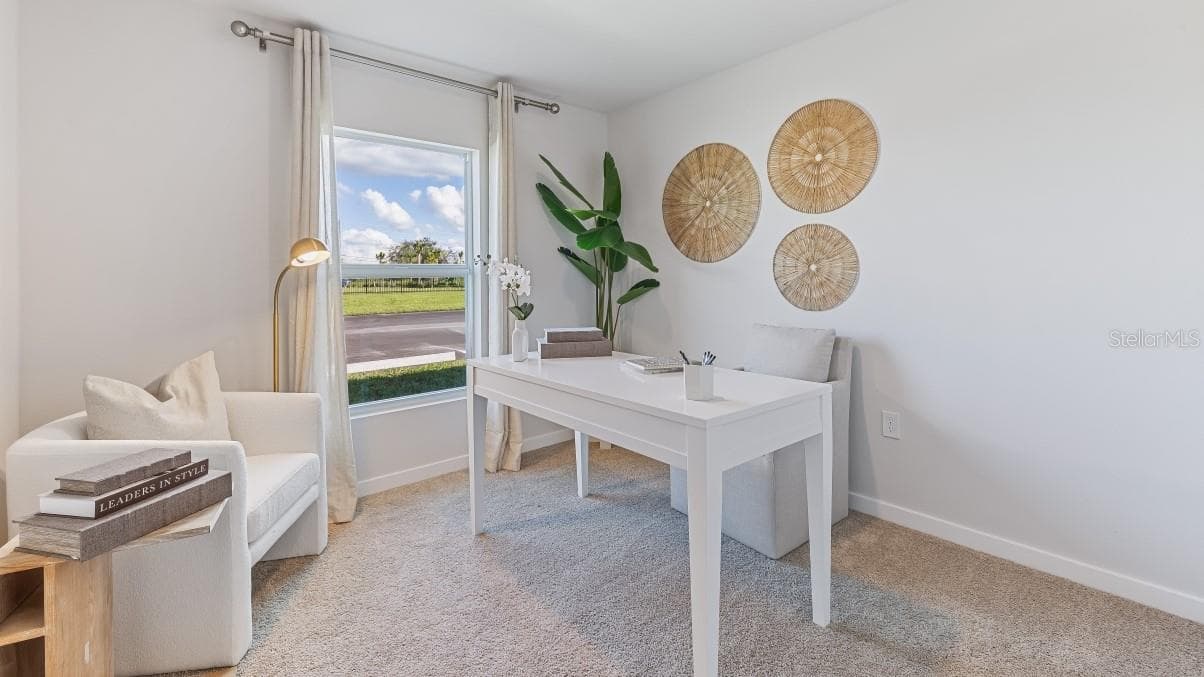 MODEL HOME - 5191 SCHUBERT TRL, NORTH PORT