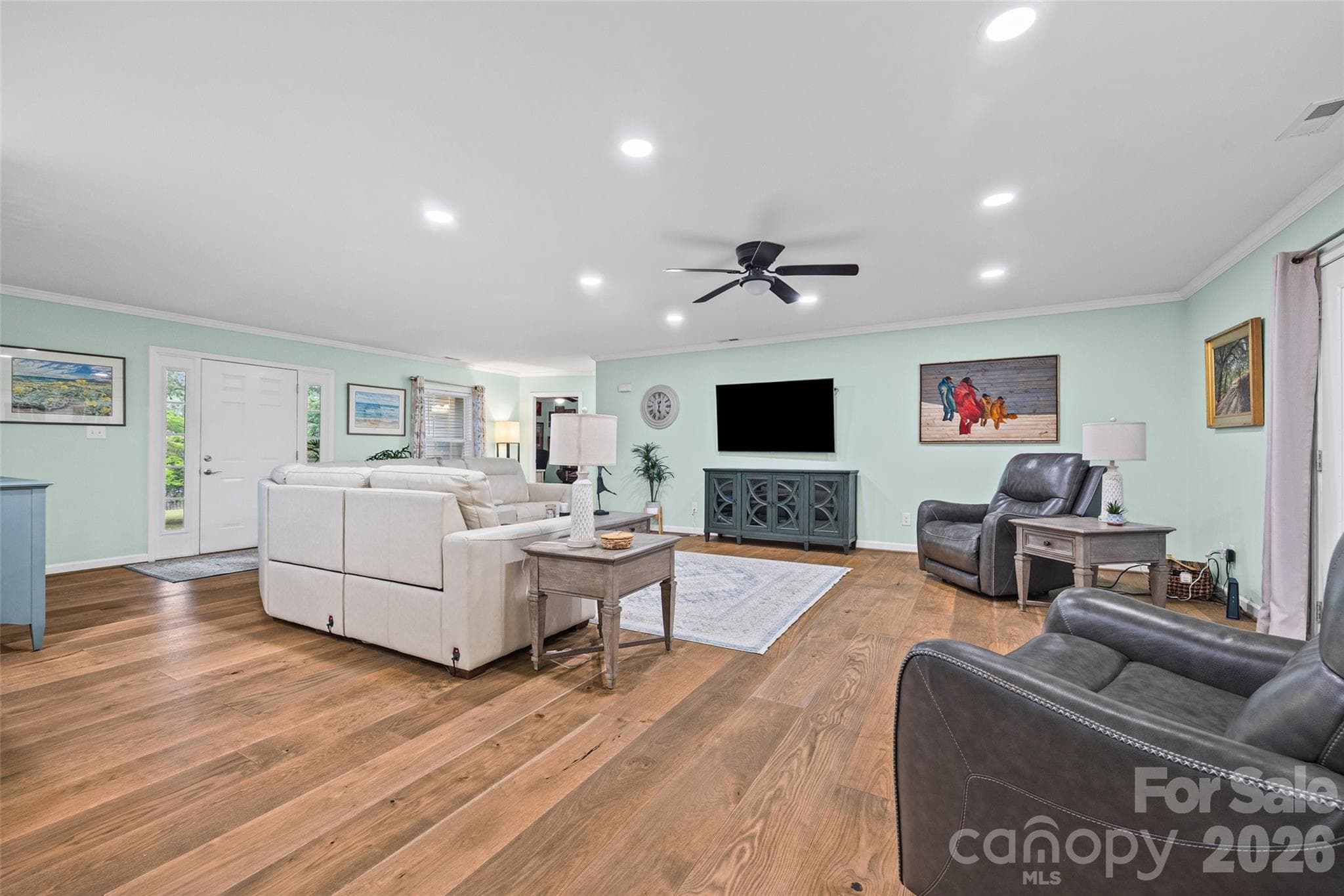 Single Family Residence at York, photo 6 of 29