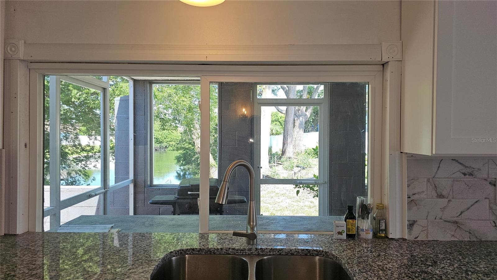 Single Family Residence at 3442 OVERLAND DR, HOLIDAY, photo 10 of 94