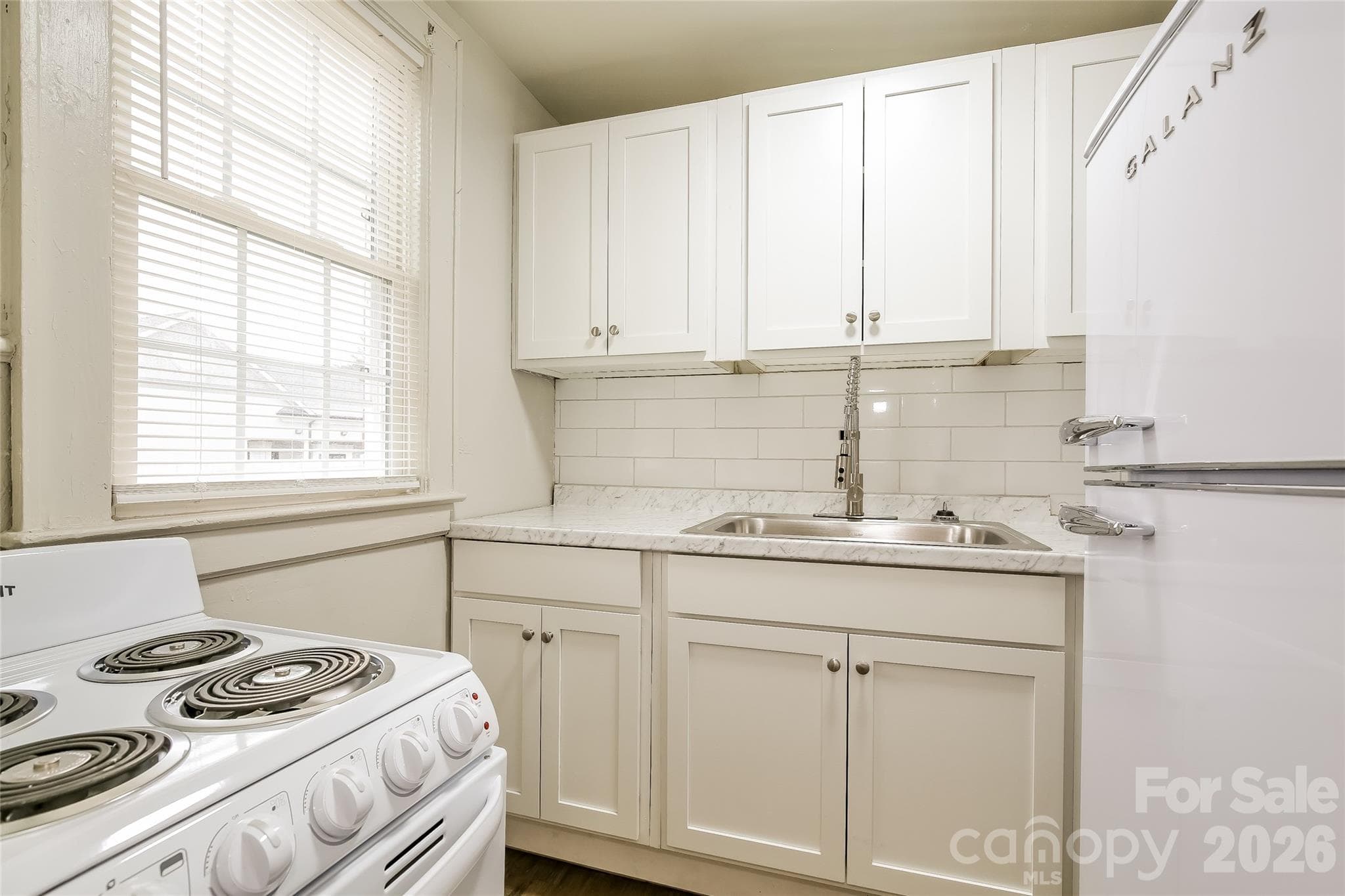 Apartment at 517 Willow Street, Mount Airy, photo 9 of 24