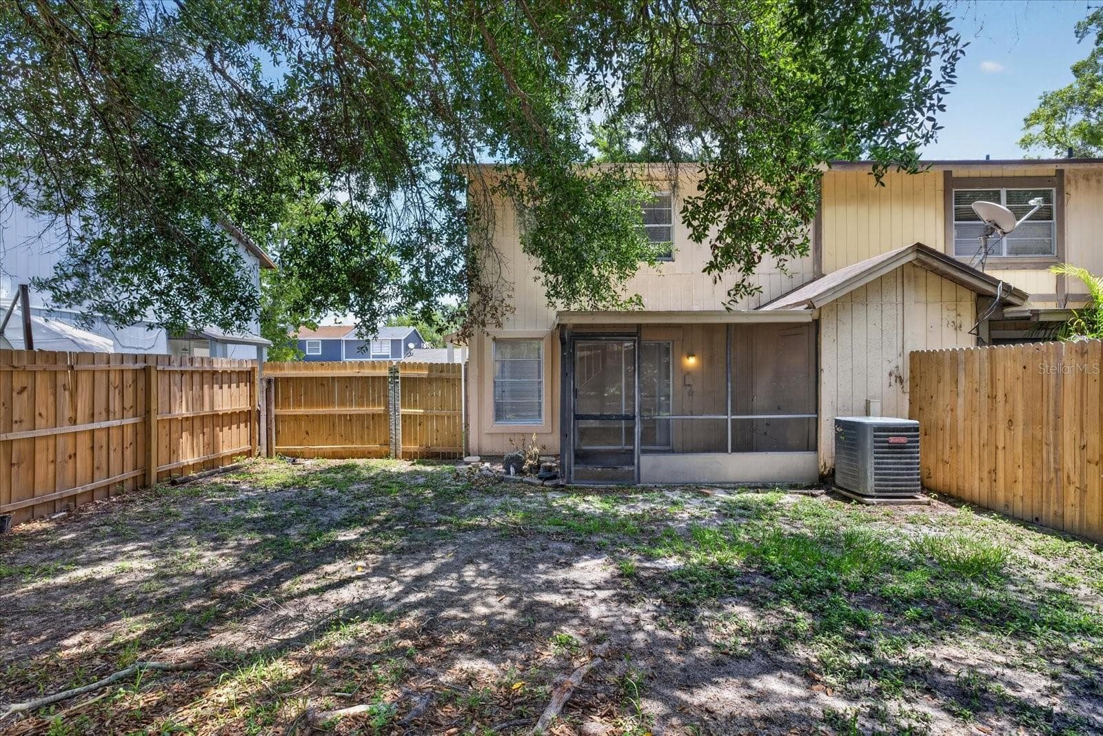 Townhouse at 14024 VILLAGE TERRACE DR, TAMPA, photo 28 of 41