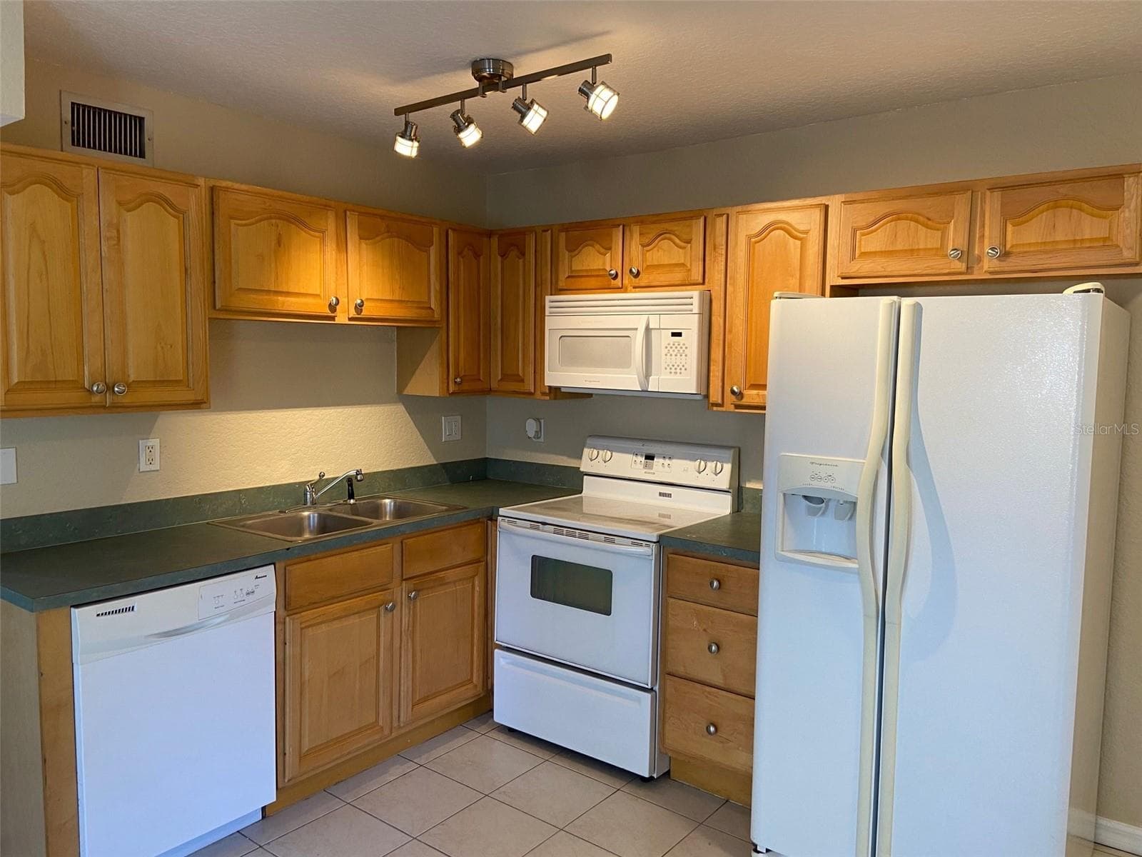 open kitchen plans - 601 E 2ND AVE, NEW SMYRNA BEACH