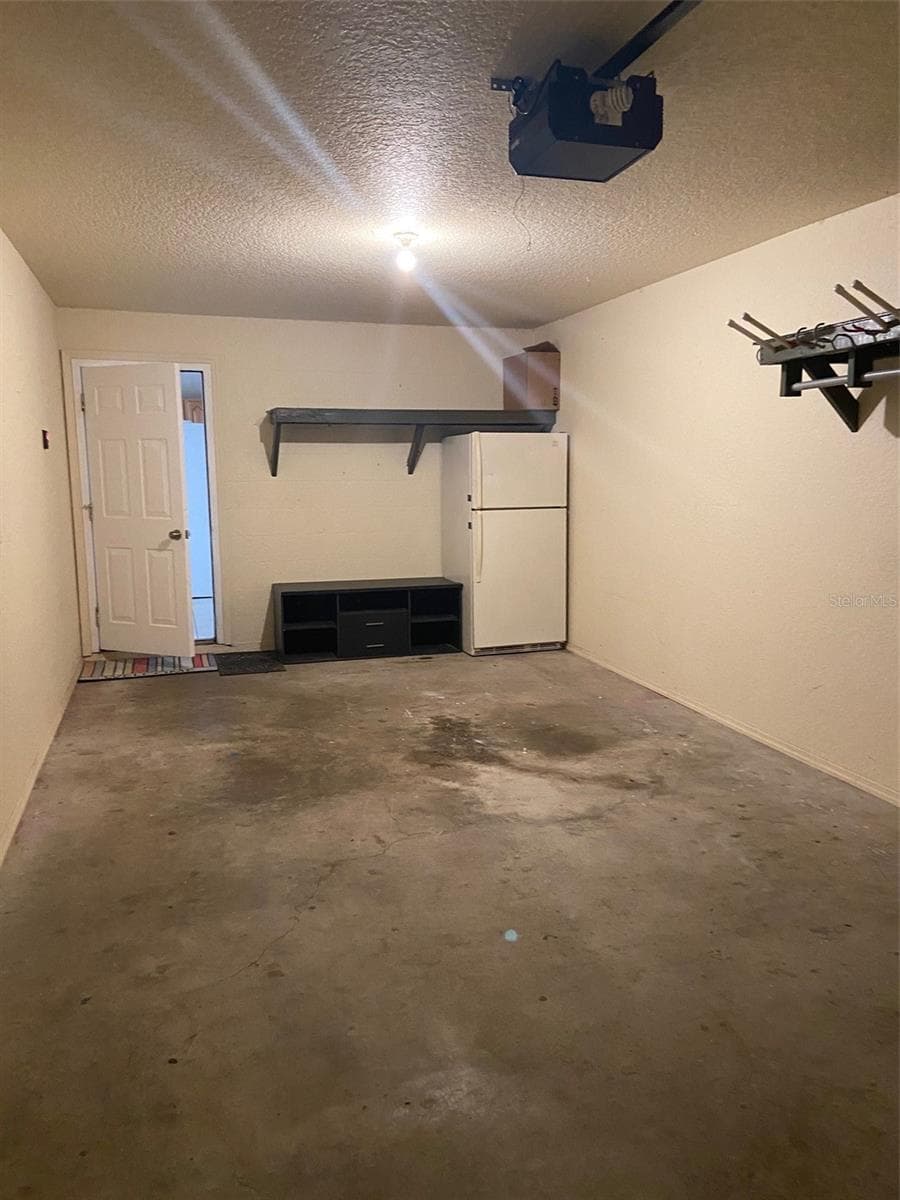 Deep 1 car garage - 601 E 2ND AVE, NEW SMYRNA BEACH