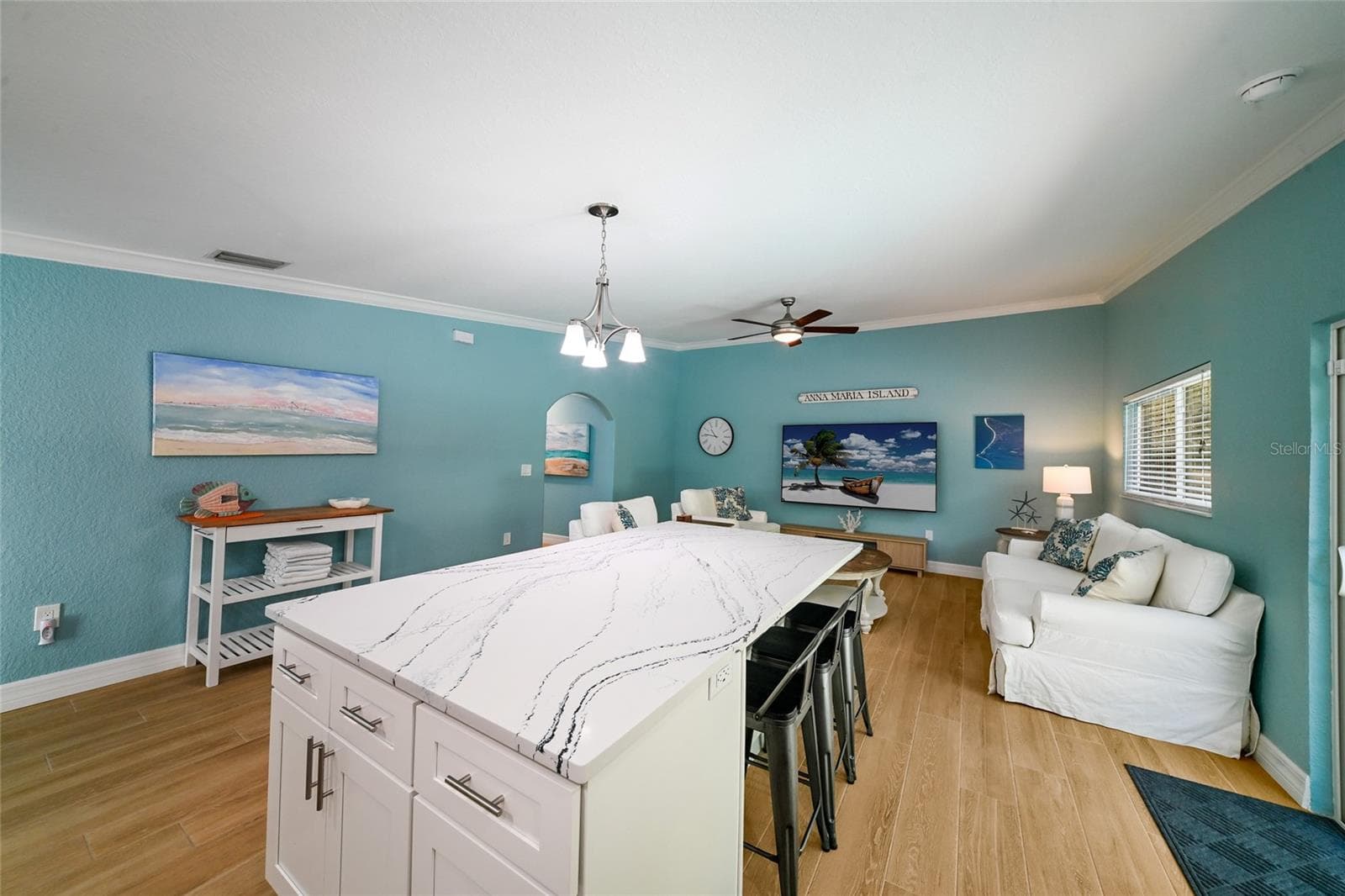 Kitchen is open to the living room - 324 64TH ST, HOLMES BEACH