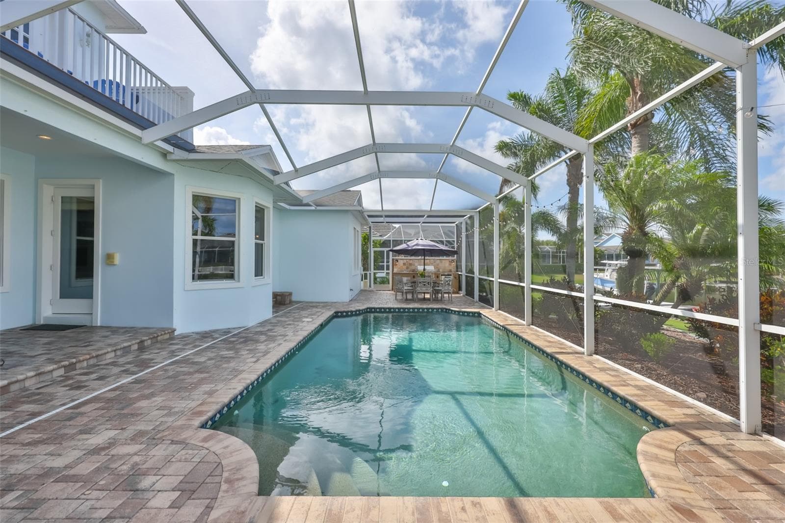 pool and lanai - 5318 LOON NEST CT, APOLLO BEACH