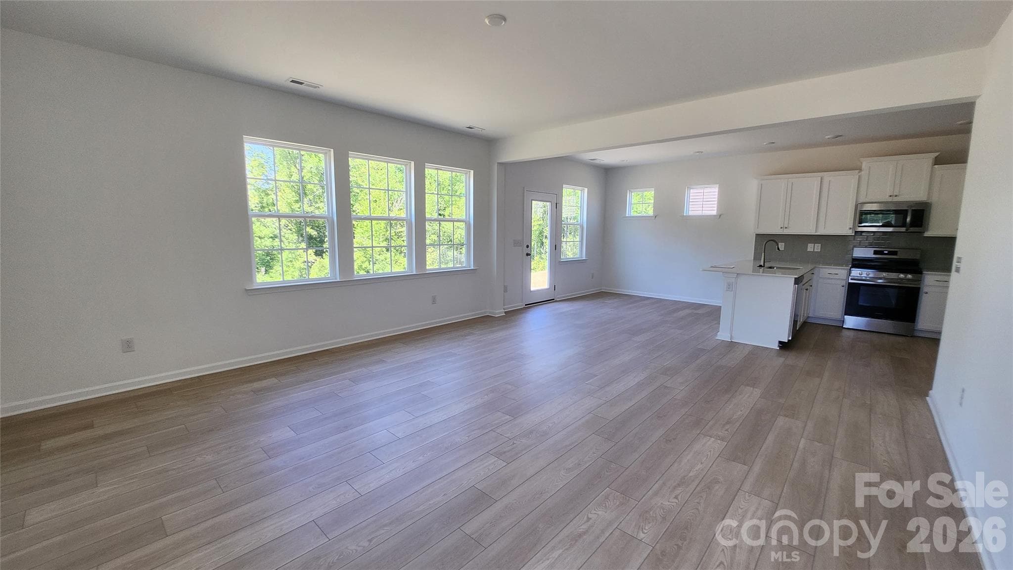 Single Family Residence at Maiden, photo 4 of 25