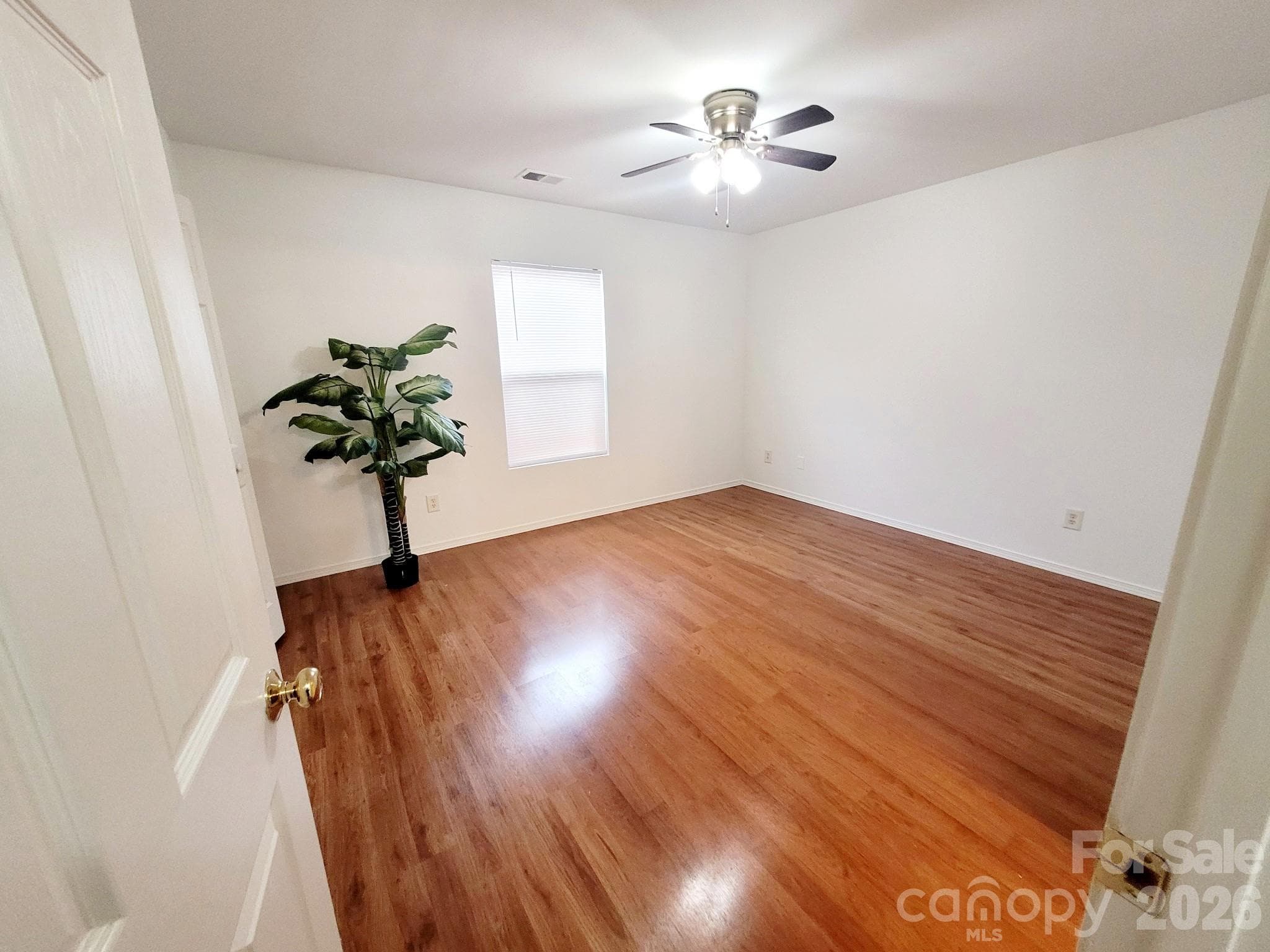Single Family Residence at 2416 Buckleigh Drive, Charlotte, photo 6 of 20