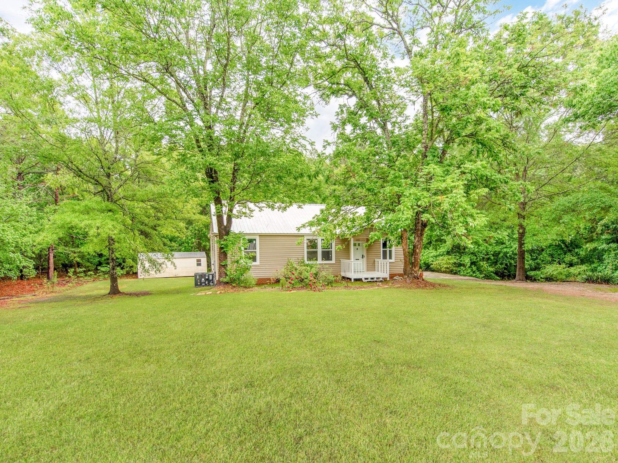 Single Family Residence at 4699 Cherrystone Road, Lancaster, photo 2 of 28