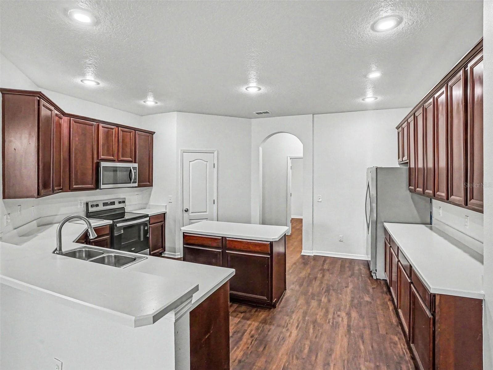 Single Family Residence at 526 AZALEA BLOOM DR, APOPKA, photo 6 of 30