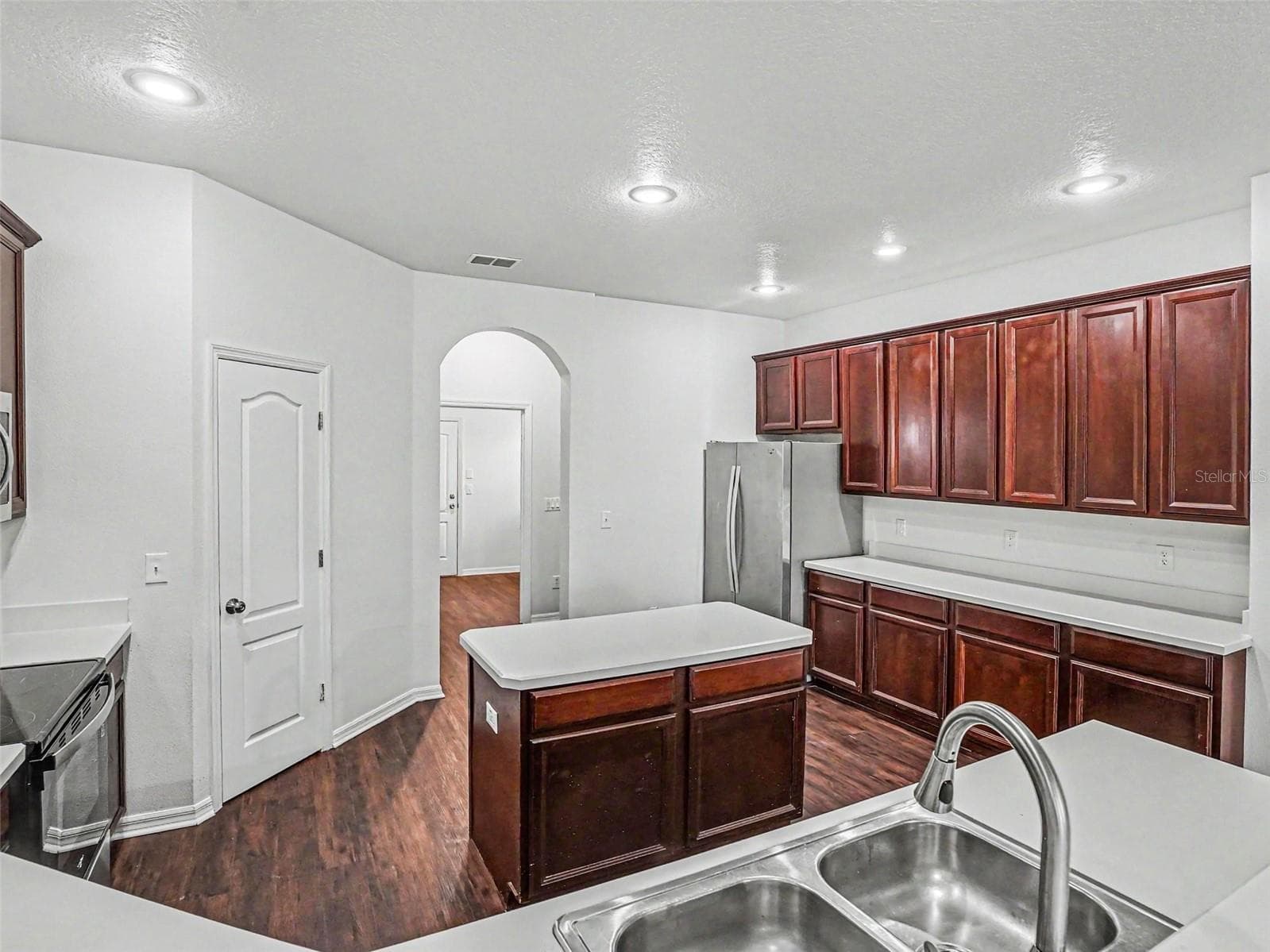 Single Family Residence at 526 AZALEA BLOOM DR, APOPKA, photo 8 of 30