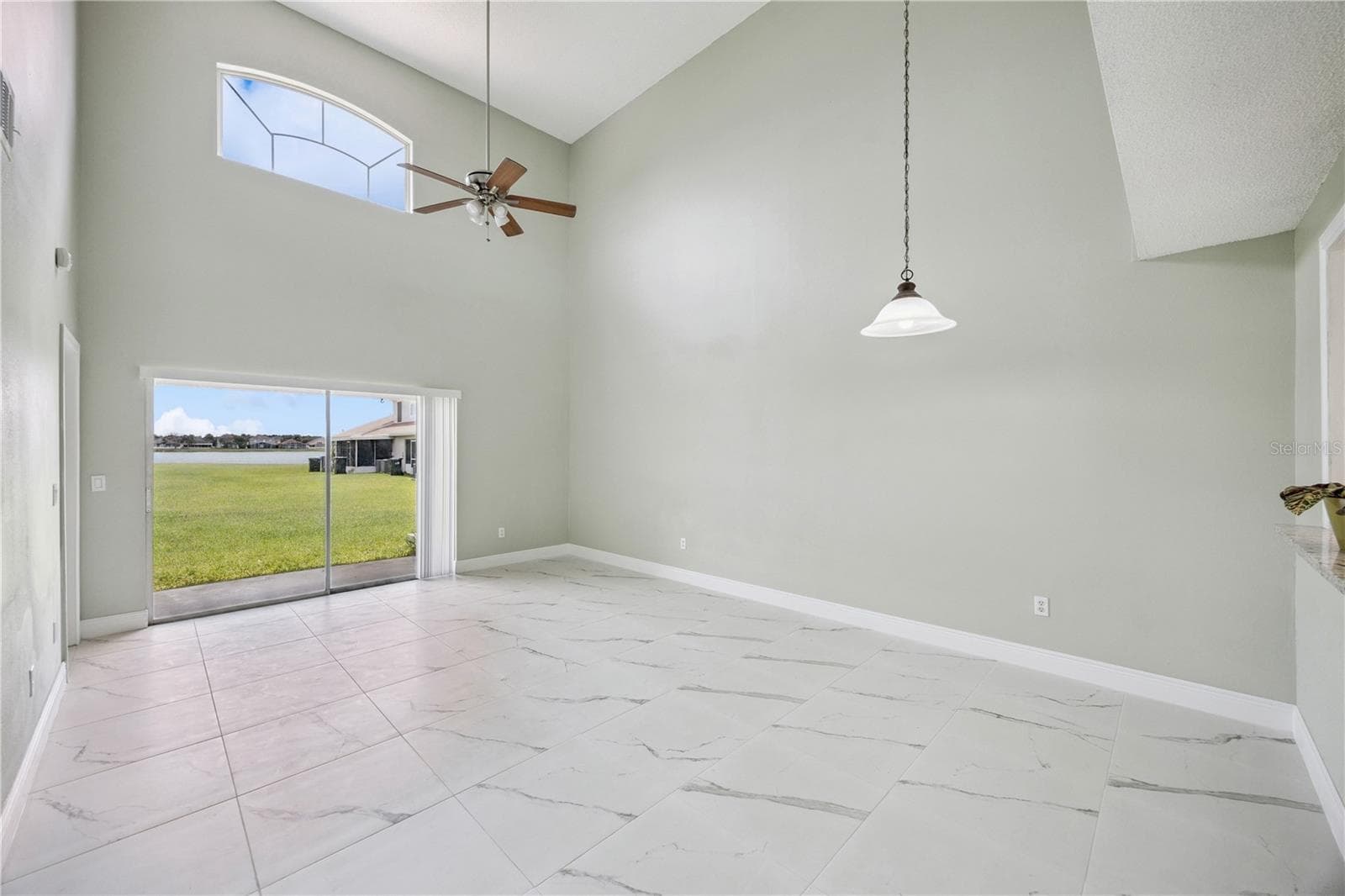 Townhouse at 14451 BAY ISLE DR, ORLANDO, photo 4 of 25