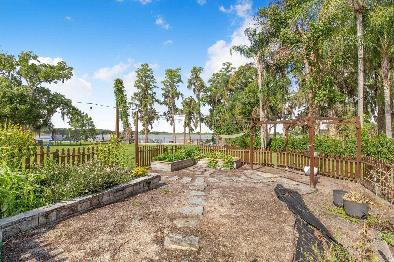 Single Family Residence at 775 S BUENA VISTA DR, LAKE ALFRED, photo 52 of 66