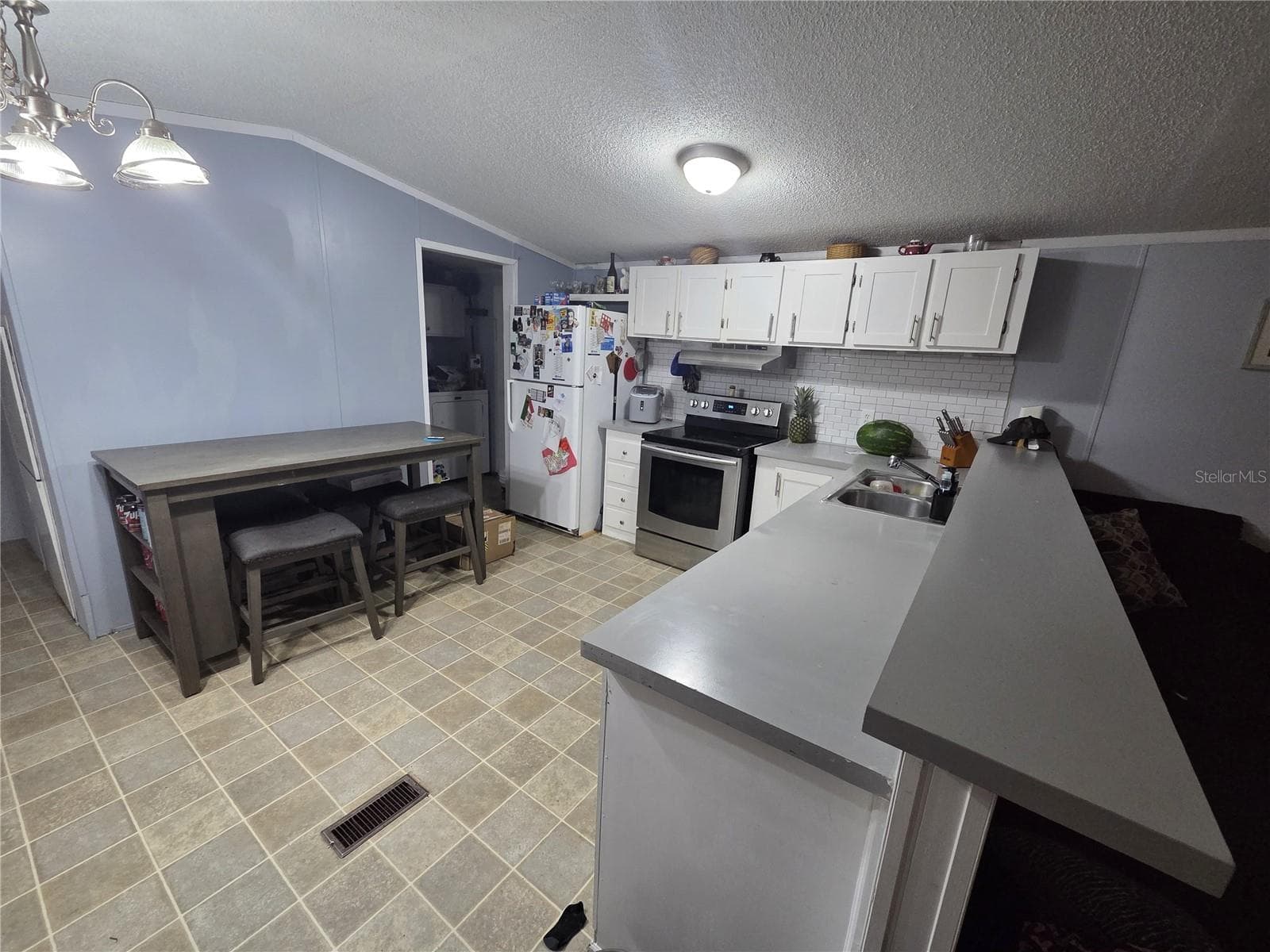 Manufactured Home at 7473 135TH CIR, LIVE OAK, photo 7 of 23