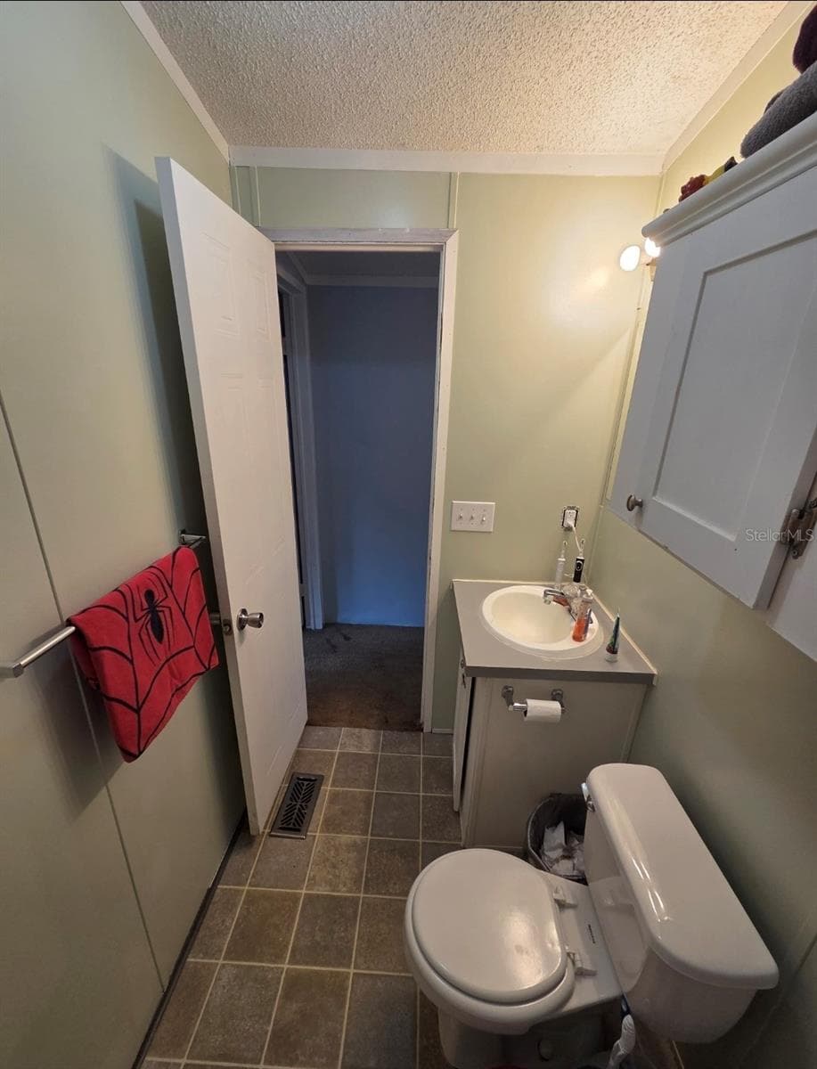 Manufactured Home at 7473 135TH CIR, LIVE OAK, photo 12 of 23
