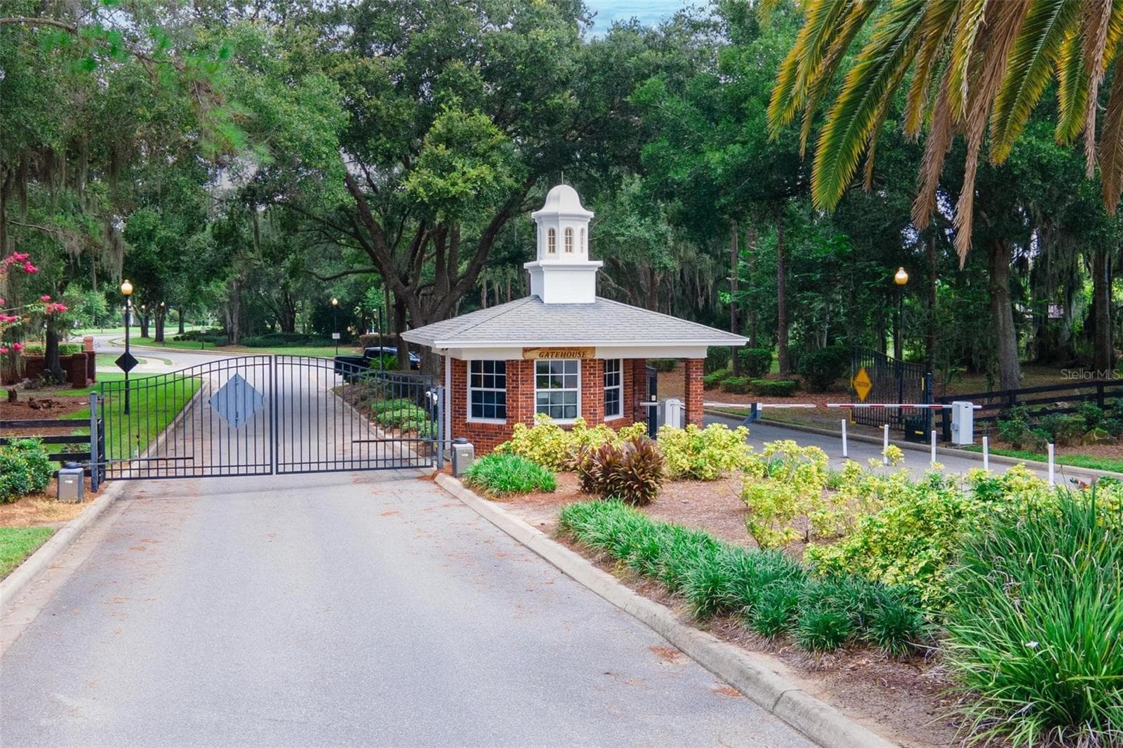 South Entrance to Development... - 6115 LANDINGS BLVD, LADY LAKE