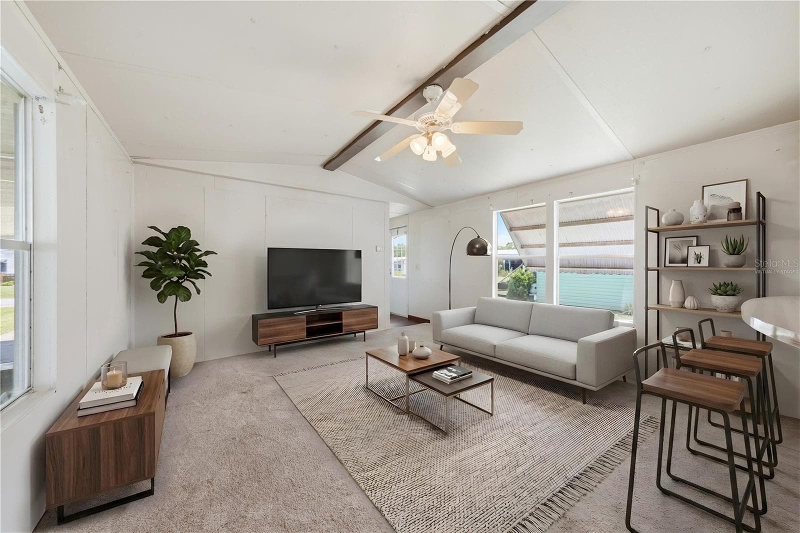 Virtually staged - 30107 GREEN BAY DR, TAVARES
