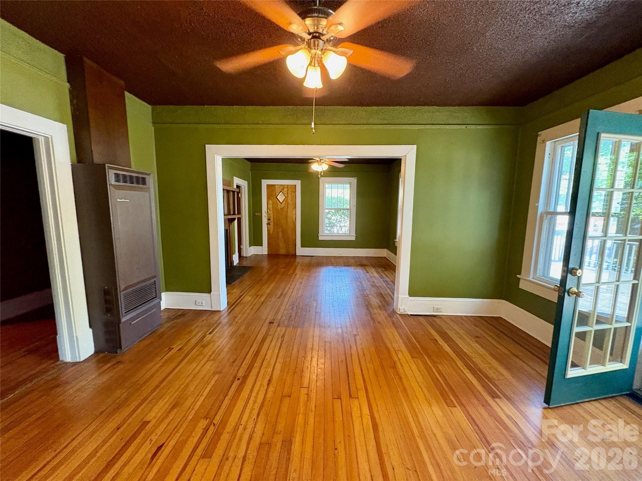 Single Family Residence at Asheville, photo 4 of 38