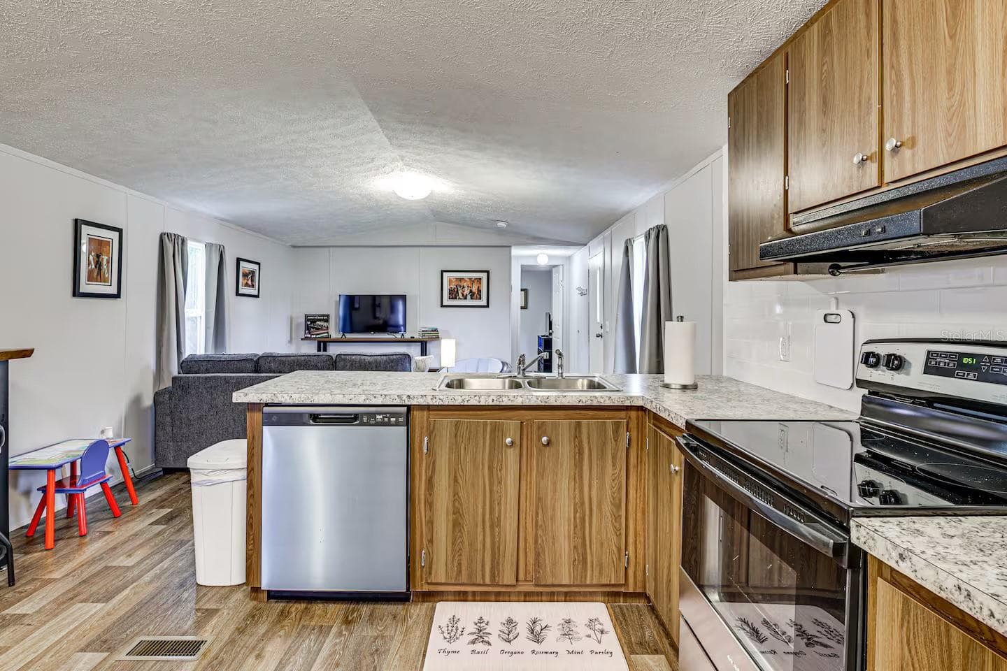 Manufactured Home at 5185 S ALLIGATOR PL, FLORAL CITY, photo 24 of 31