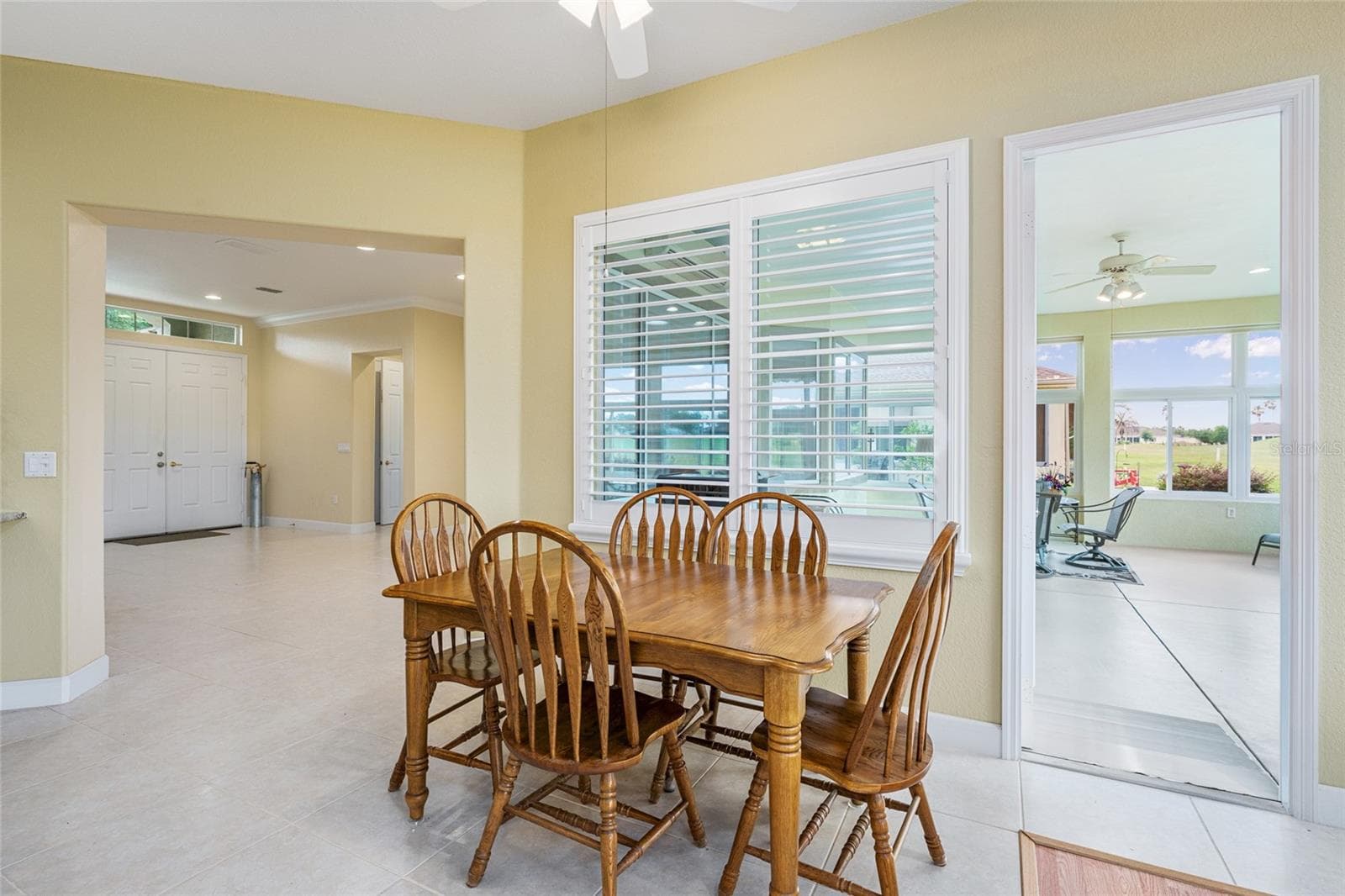 breakfast area staged - 13500 SE 97TH TERRACE RD, SUMMERFIELD