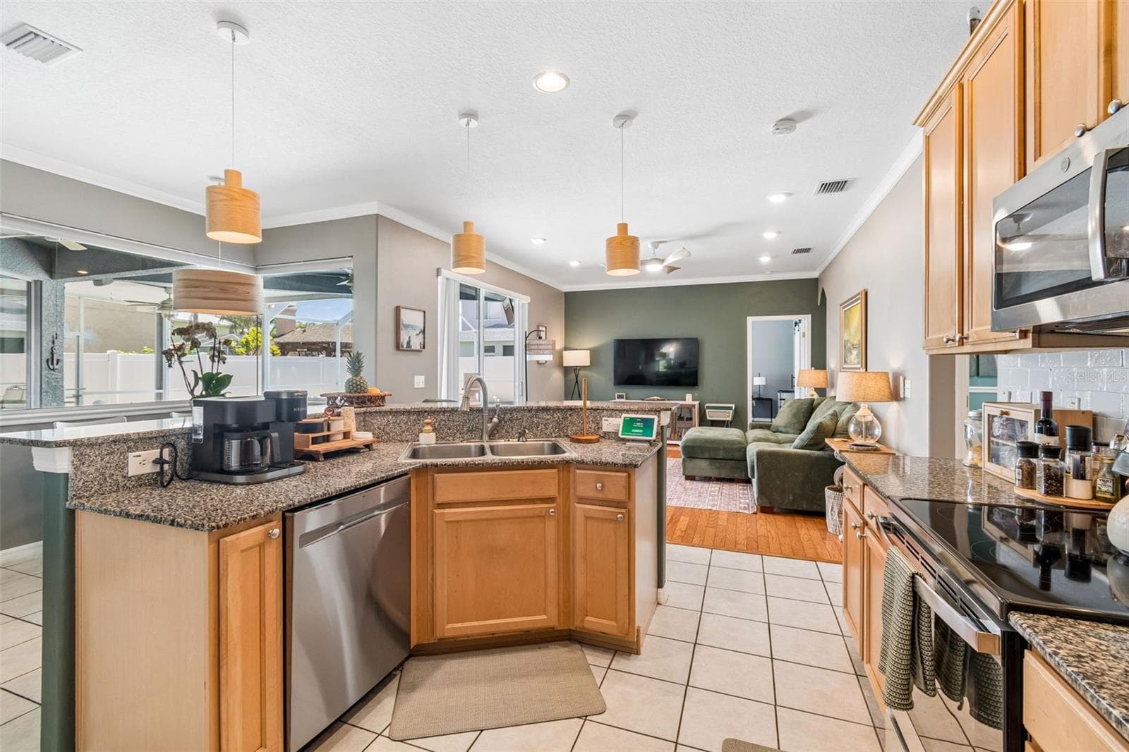 Kitchen - 1616 REGAL MIST LOOP, TRINITY