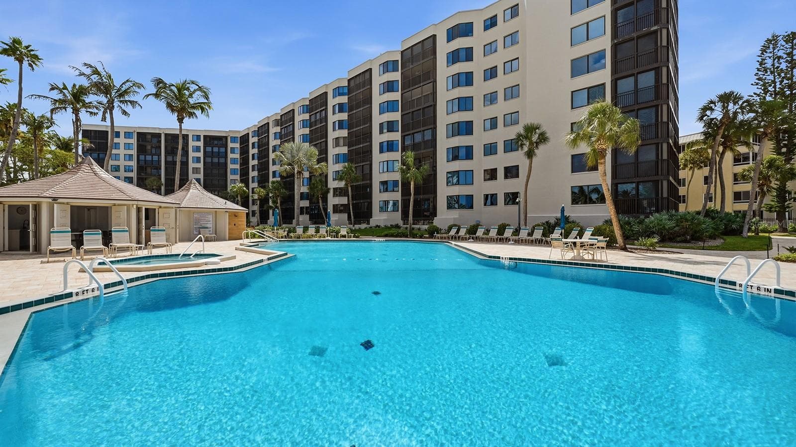 Beachfront Pool with Spa - 5880 MIDNIGHT PASS RD #907, SARASOTA
