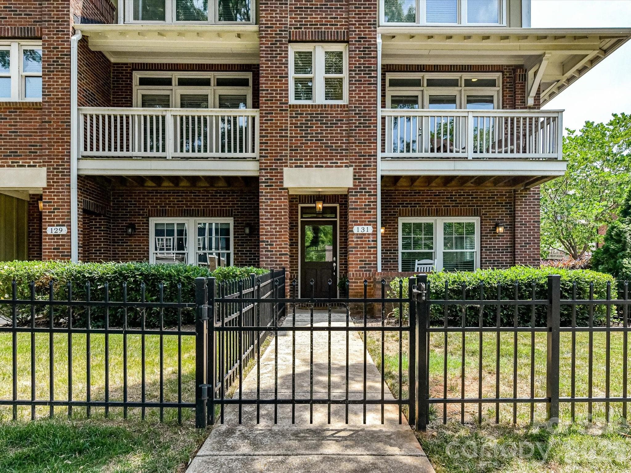 Townhouse at Charlotte, photo 2 of 21