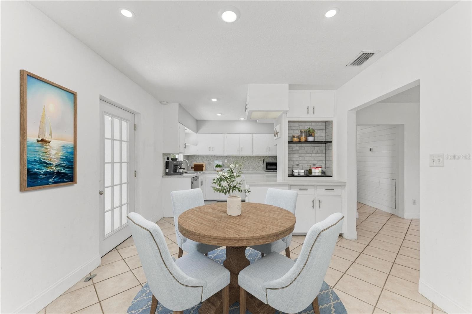 Virtual Staging - 312 WINFIELD WAY, NOKOMIS