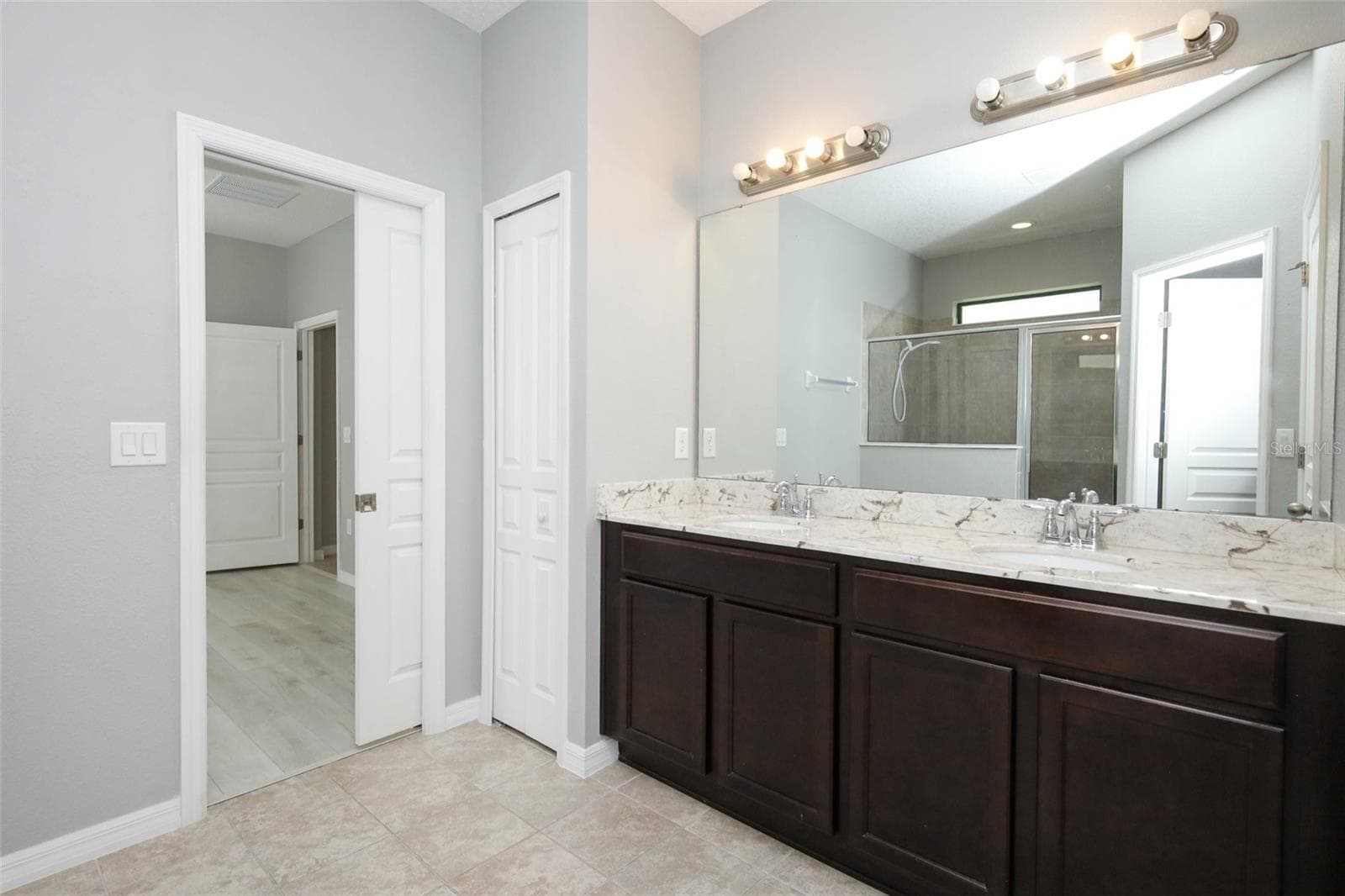 Single Family Residence at 9175 CHANDLER DR, GROVELAND, photo 13 of 23