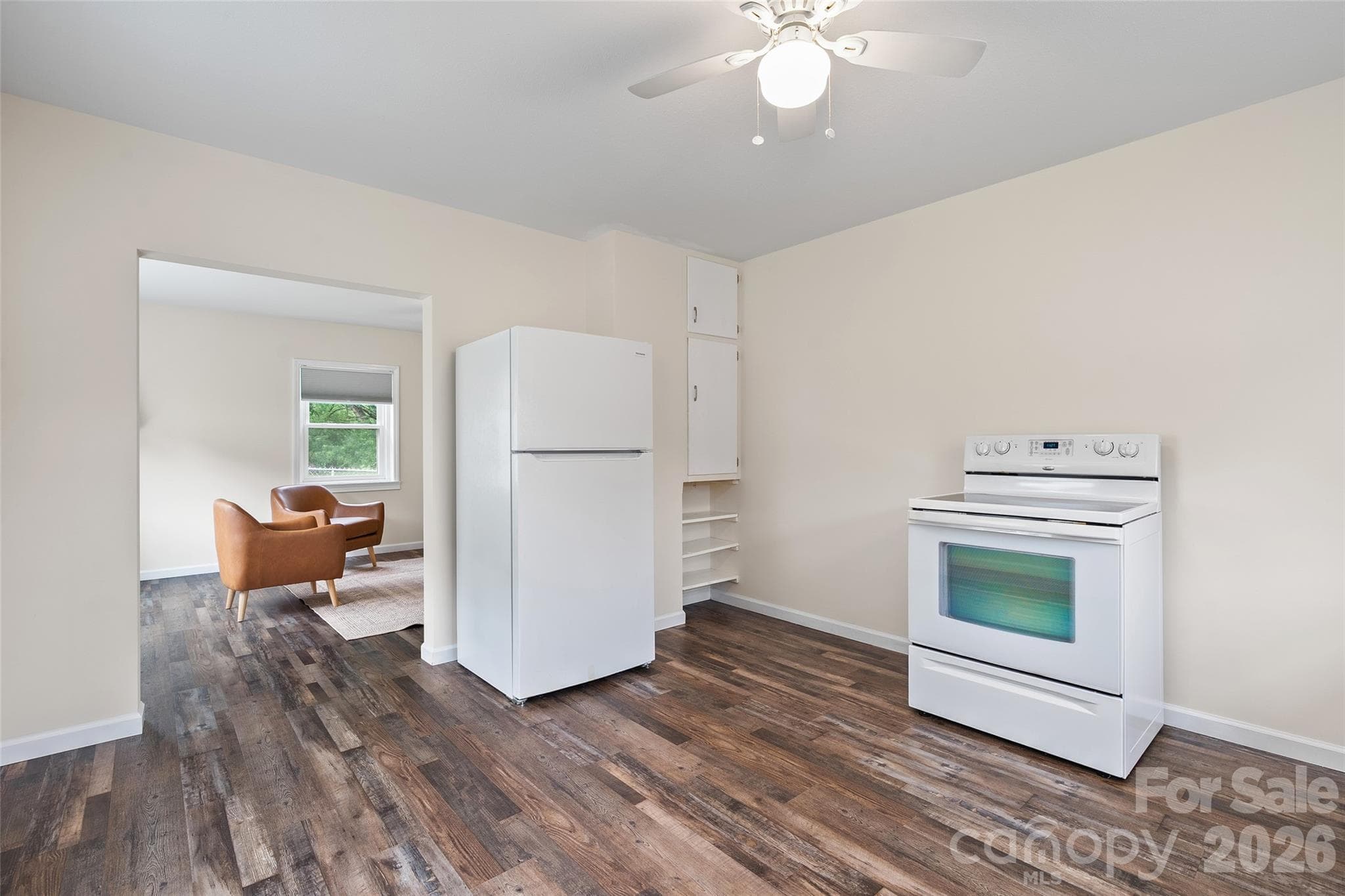 Single Family Residence at Waynesville, photo 3 of 16