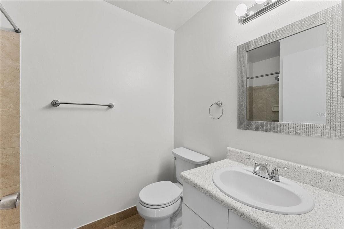 Primary ensuite bathroom - 3001 58TH AVE S #1106, ST PETERSBURG