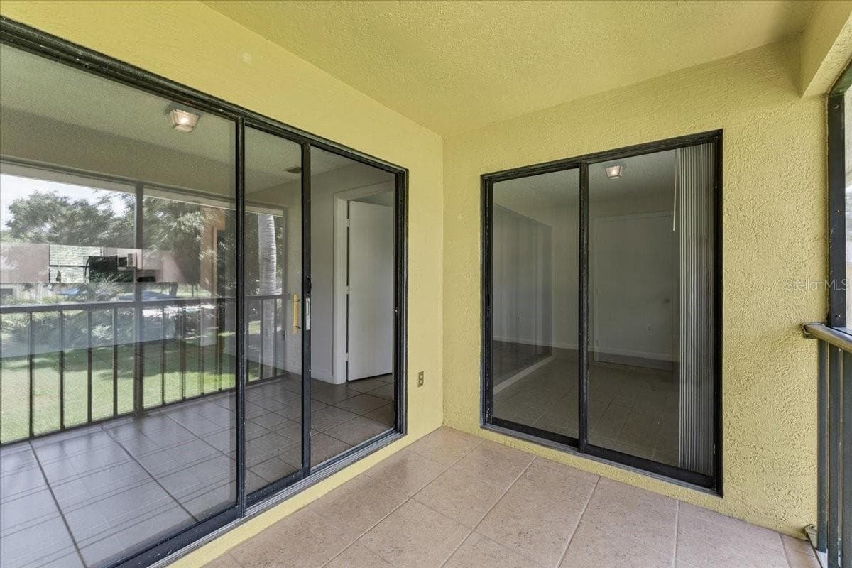 Balcony porch - 3001 58TH AVE S #1106, ST PETERSBURG
