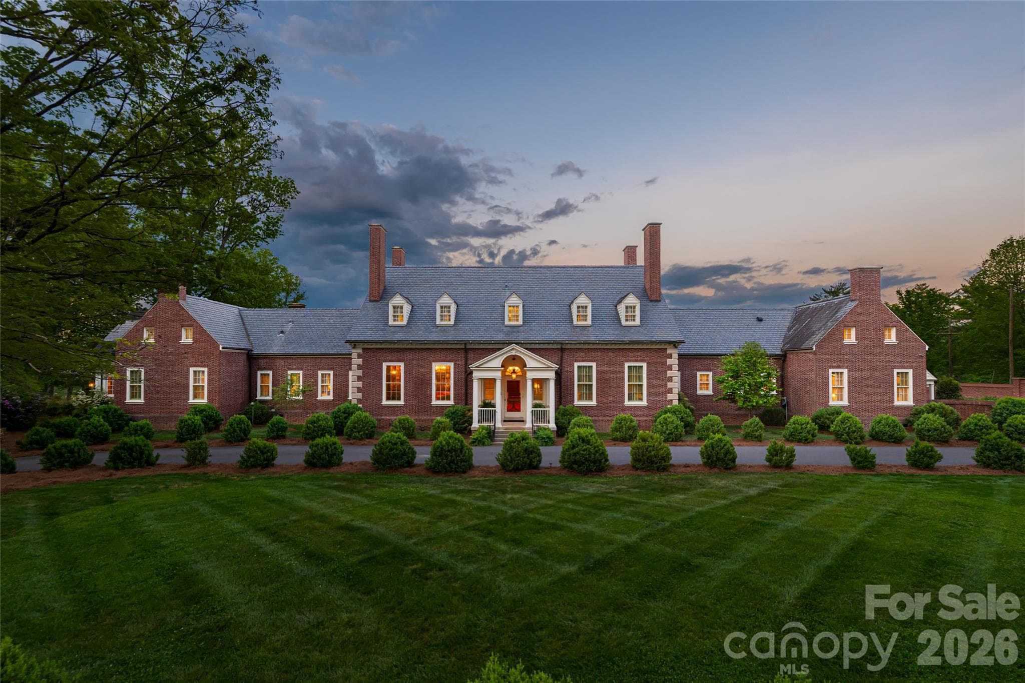 324 Vanderbilt Road - Asheville