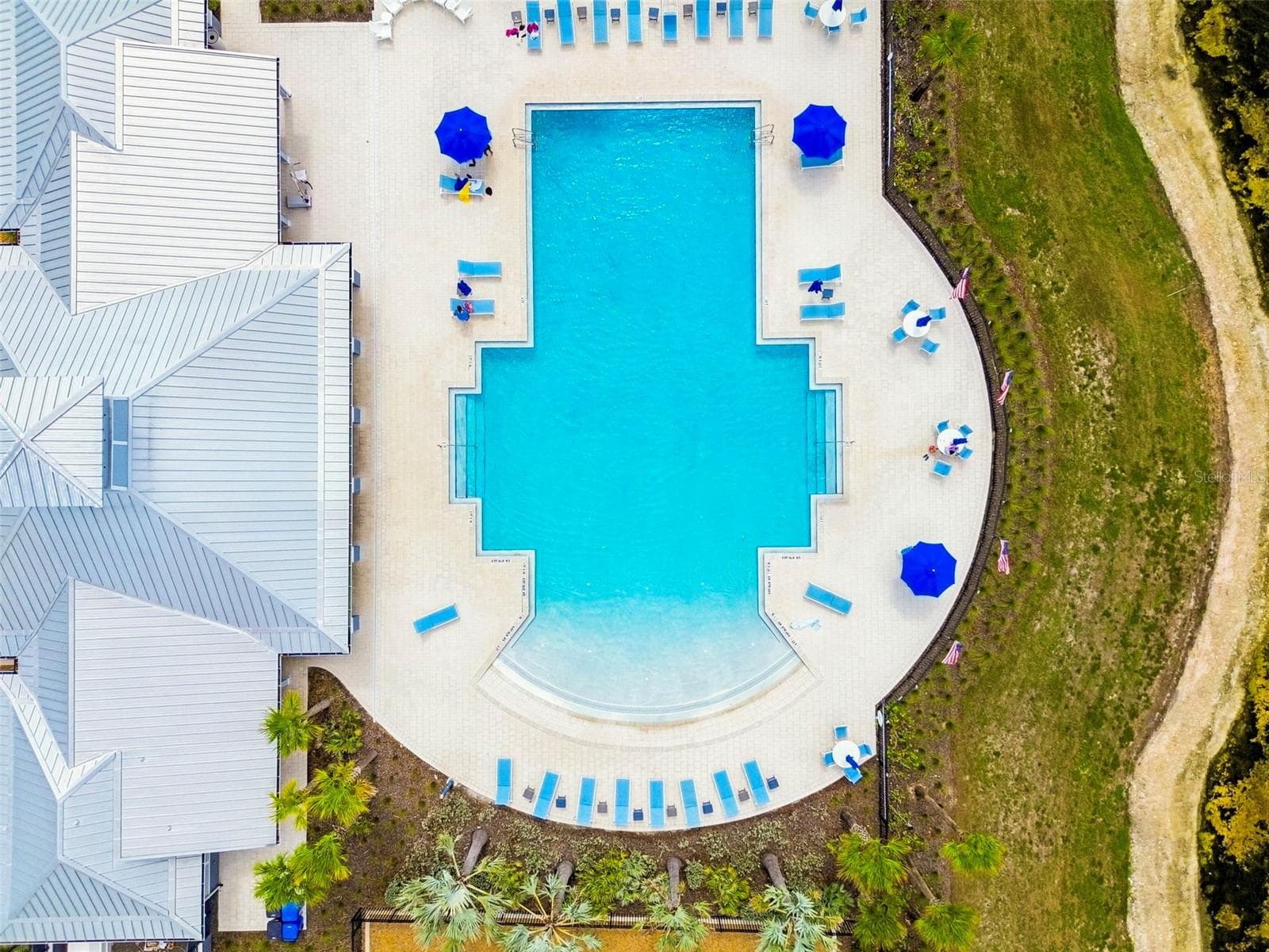 Shell Cove Pool - 1261 ANCHOR BEND DR, RUSKIN