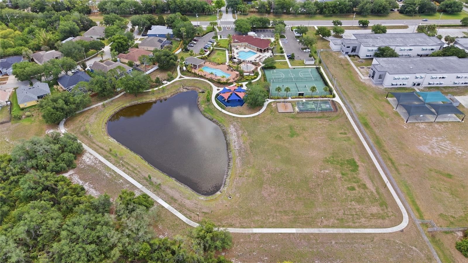 Single Family Residence at 7611 WILTSHIRE PARK PL, APOLLO BEACH, photo 34 of 38
