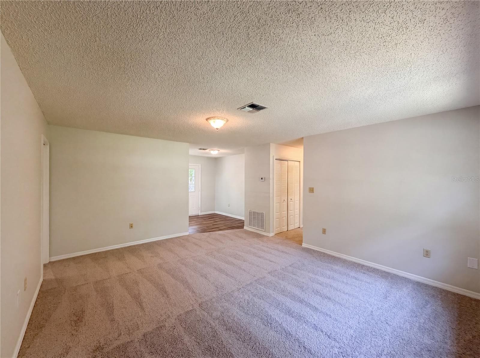 Single Family Residence at 2505 VELMA TER, LEESBURG, photo 8 of 18