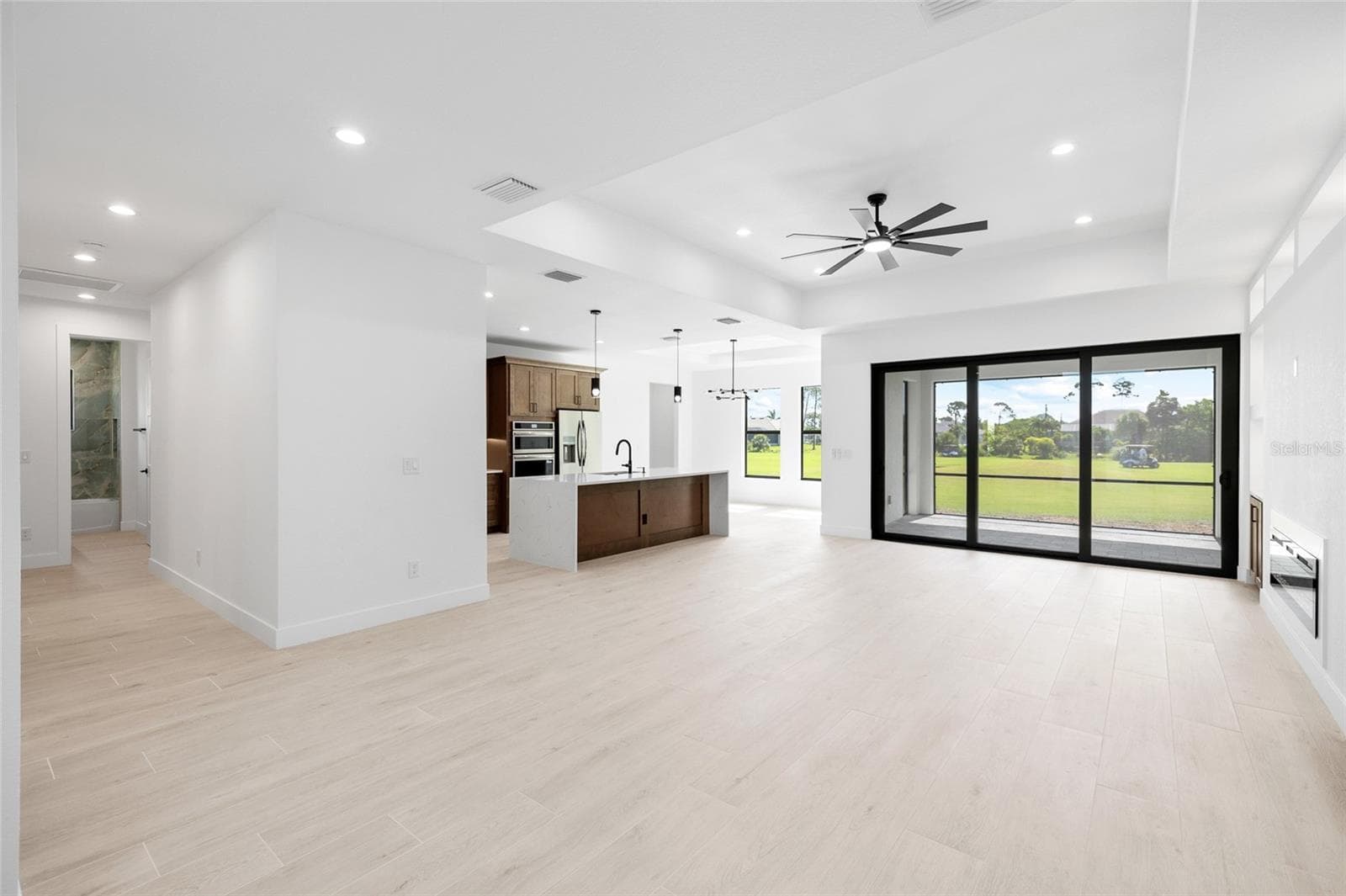 Single Family Residence at 260 TOURNAMENT RD, ROTONDA WEST, photo 10 of 48