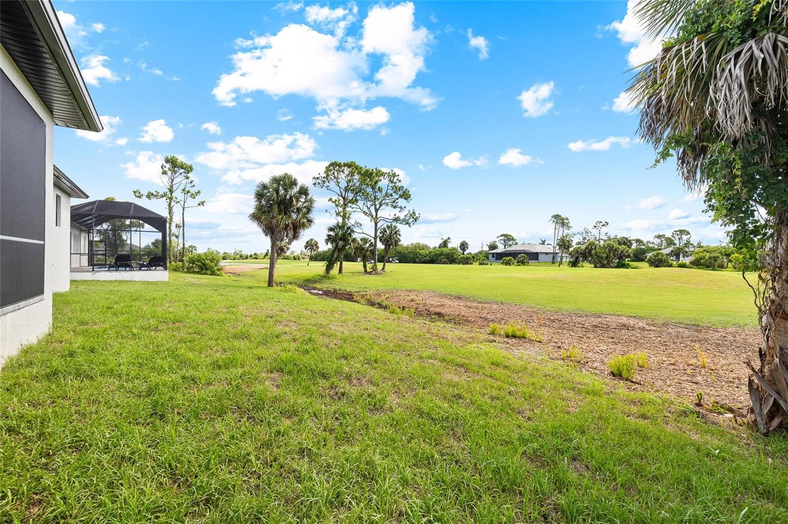 Single Family Residence at 260 TOURNAMENT RD, ROTONDA WEST, photo 41 of 48