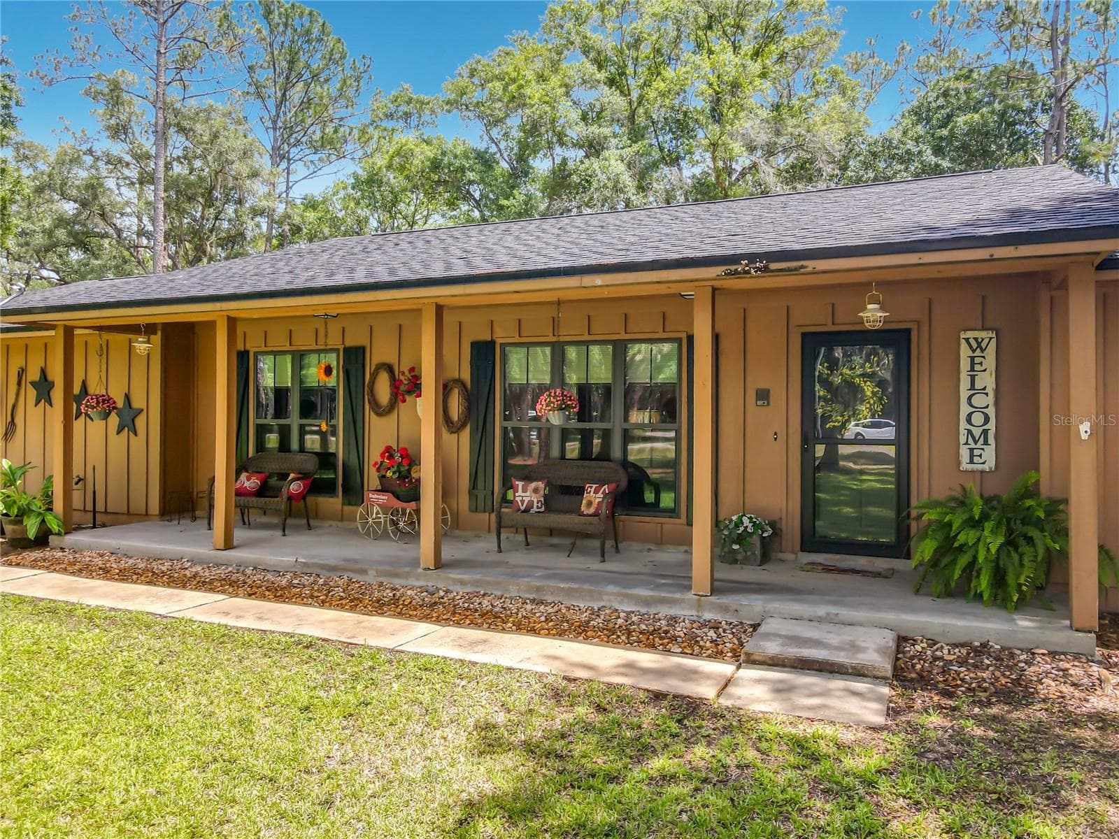 Single Family Residence at 1395 MAYTOWN RD, OSTEEN, photo 6 of 66