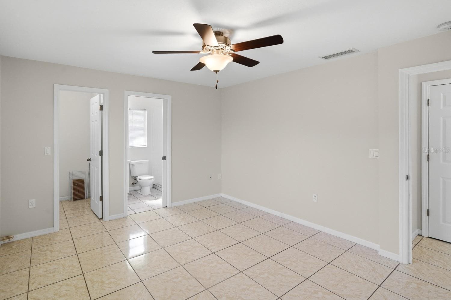 Single Family Residence at 3781 WAYWARD AVE, NORTH PORT, photo 21 of 47