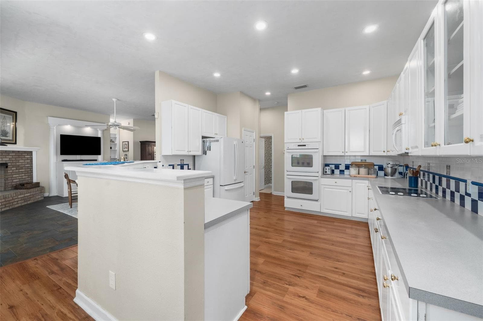 Single Family Residence at 12934 NW 173RD LN, ALACHUA, photo 8 of 38
