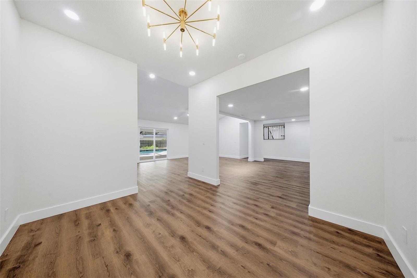 Single Family Residence at 2104 DOEFIELD CT, VALRICO, photo 17 of 41