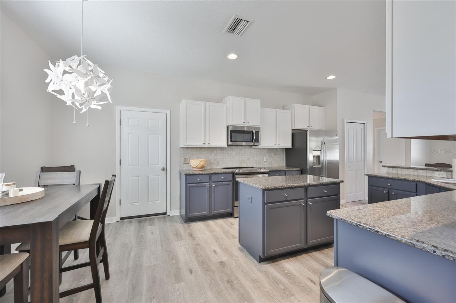 Single Family Residence at 1609 BONITA BLUFF CT, RUSKIN, photo 19 of 57