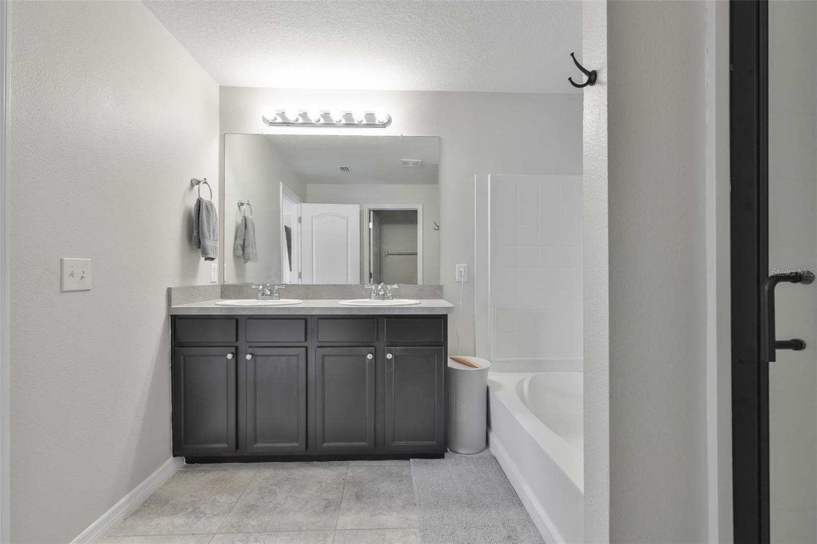 Single Family Residence at 1609 BONITA BLUFF CT, RUSKIN, photo 26 of 57