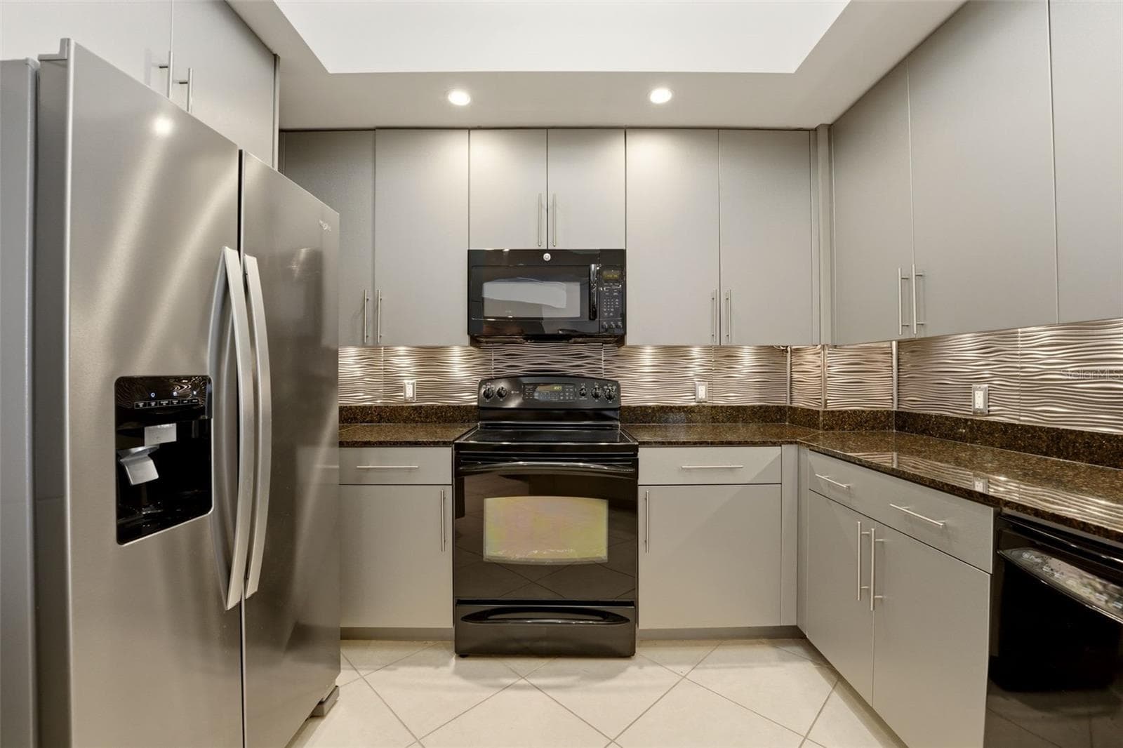 Condominium at 100 CENTRAL AVE #H716, SARASOTA, photo 16 of 50